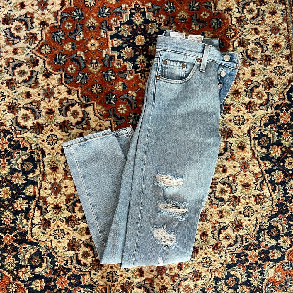 Stylish Light Blue Distressed Women Jeans